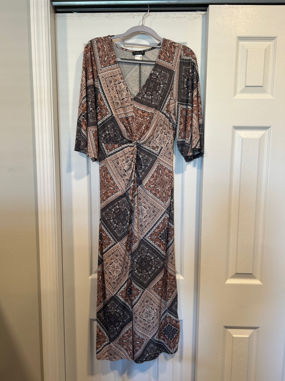 VENUS Brown & Black Paisley Print Maxi Dress